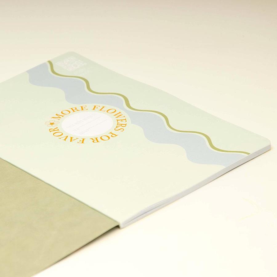 Caderno Agrafado A4 Pautado FLOWERS Verde 48Fls 1un Caderno Agrafado A4 Pautado FLOWERS Verde 48Fls 1un